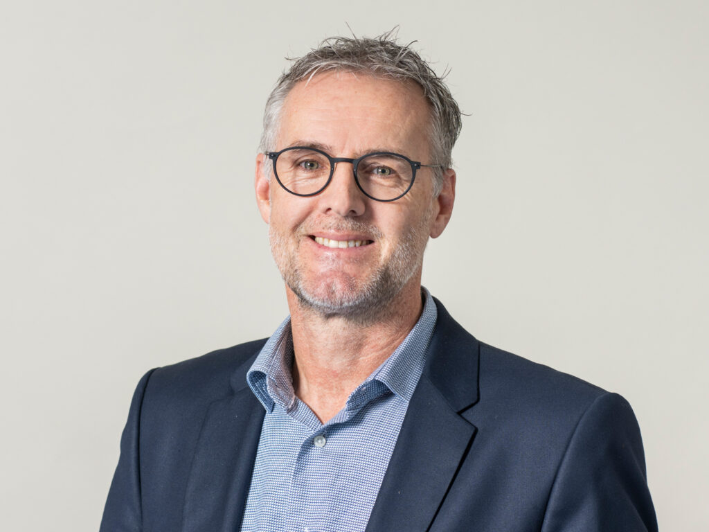 Dir. Mario Wölbitsch, MSc, Direktor Pflegeschule Vorarlberg PSV – Geschäftsbericht LKH 2024 Dir. Mario Wölbitsch, MSc, Direktor Pflegeschule Vorarlberg PSV – Geschäftsbericht LKH 2024