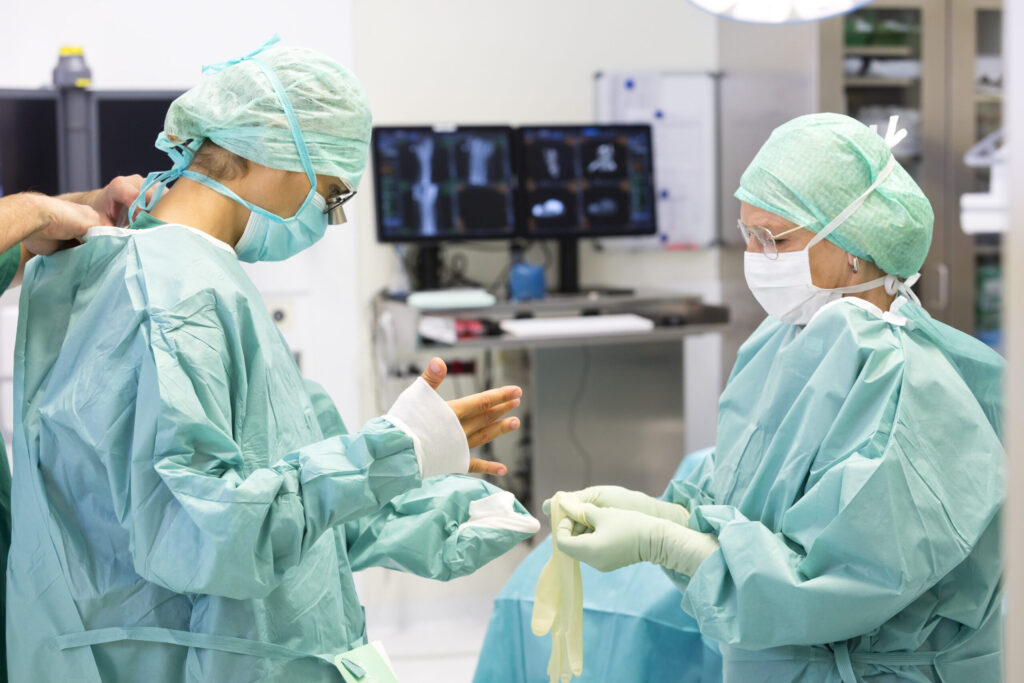 1000 Hand-OPs in eineinhalb Jahren – LKH Geschäftsbericht 2024