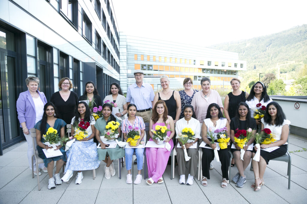 Absolvent:innen Pflegeschule Vorarlberg – LKH Geschäftsbericht 2024